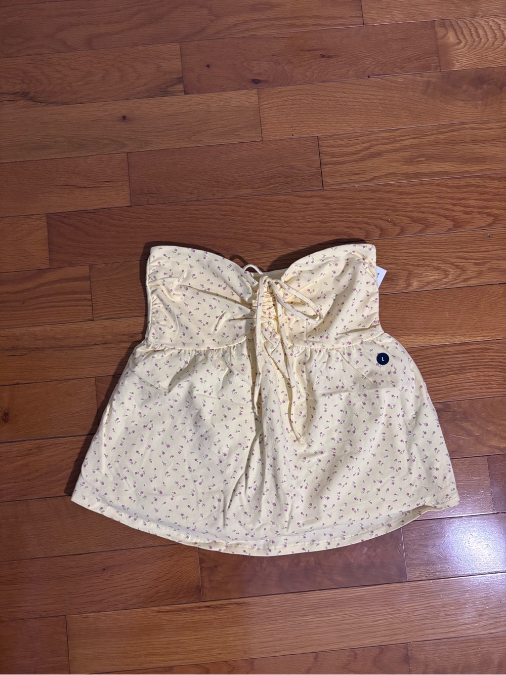 NWT Hollister Butter Yellow Floral Tie-Front Top - Picture 5 of 6